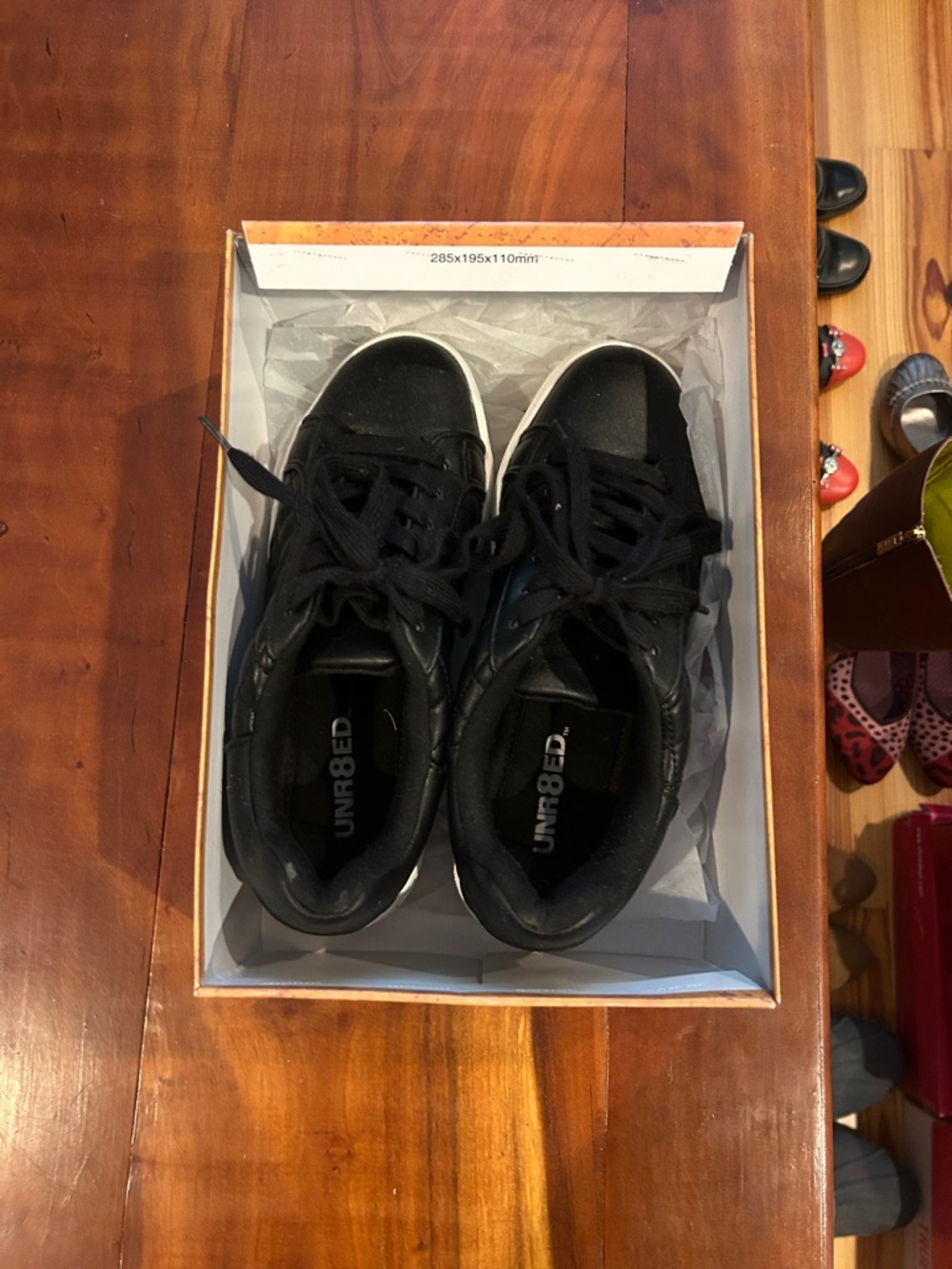 UNR8ED Women's Black Low-Top Sneakers